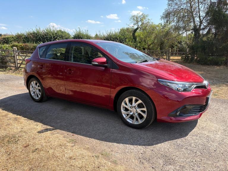 2017 Toyota Auris 1.2 VVT-i Business Edition Euro 6 (s/s) 5dr (Safety Sense) HATCHBACK Petrol Manual
