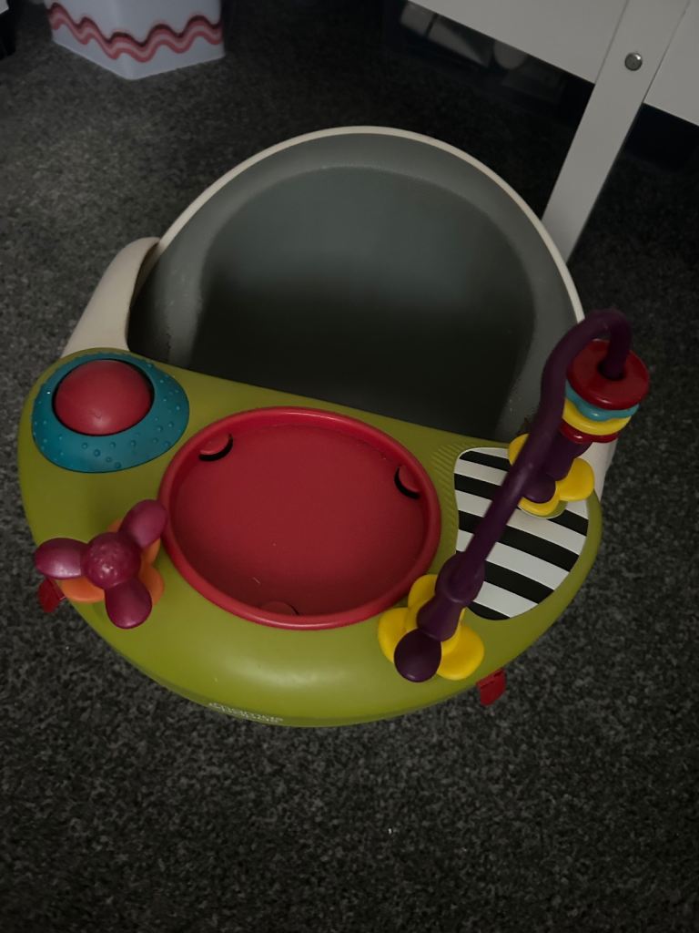 Bumbo activity seat 