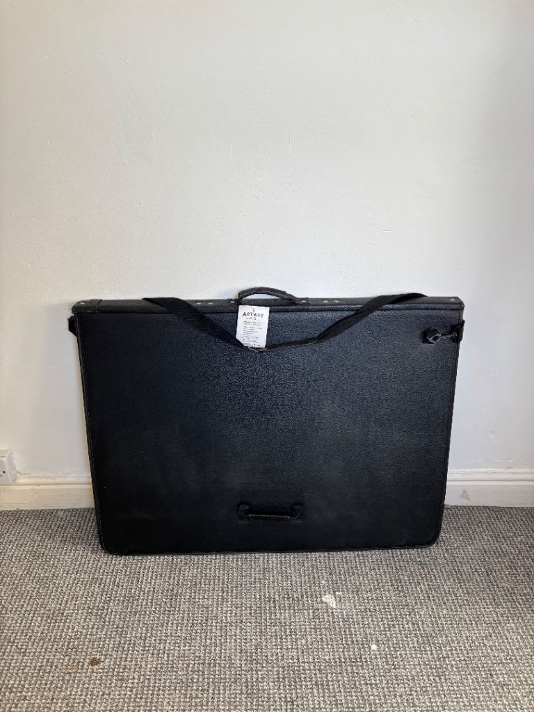 A1 Premium heavy duty leather Portfolio - for uni or displaying/storing art projects and students