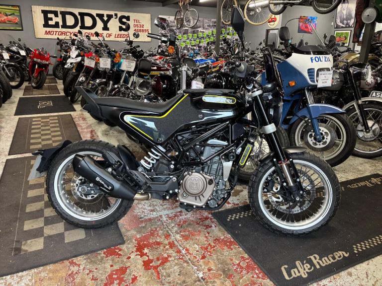 2019 Husqvarna SVARTPILEN 401 