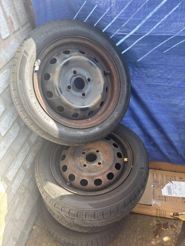 Kia Picanto steel wheels