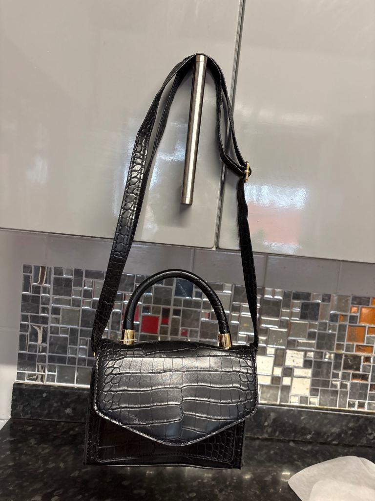 It’s a small brand-new Primark bag