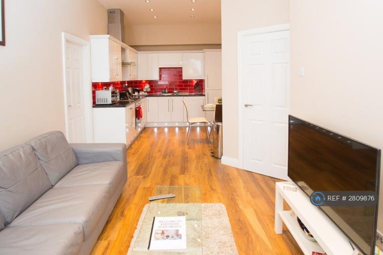 2 bedroom flat in Pontefract Lane, Leeds, LS9 (2 bed) (#2809876)
