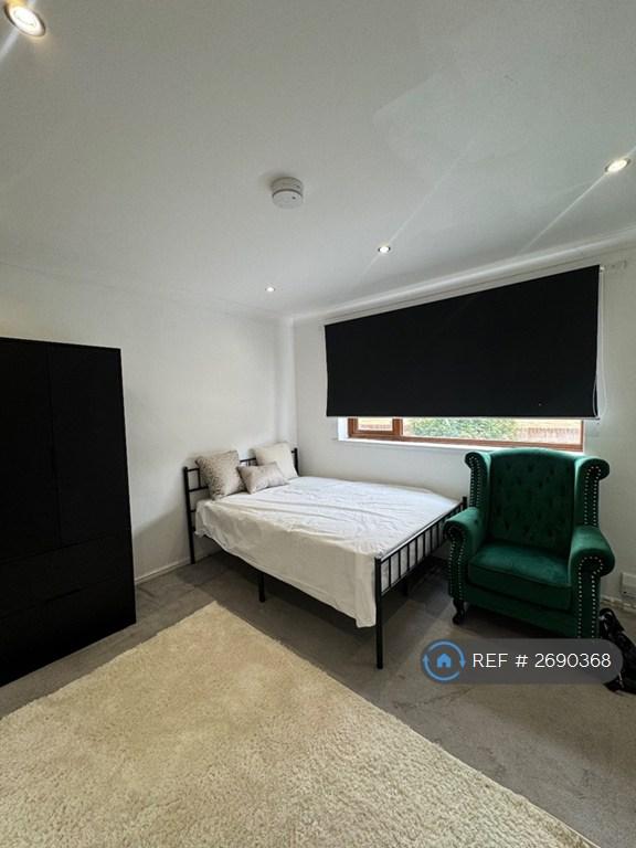 1 bedroom in Holly Road, Wainscott, Rochester, ME2 (#2690368)