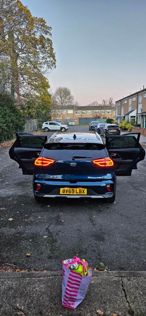 Kia NIRO 4 GDi S-A,HYBRID Estate, 2019,, 1580 (cc), 5 doors