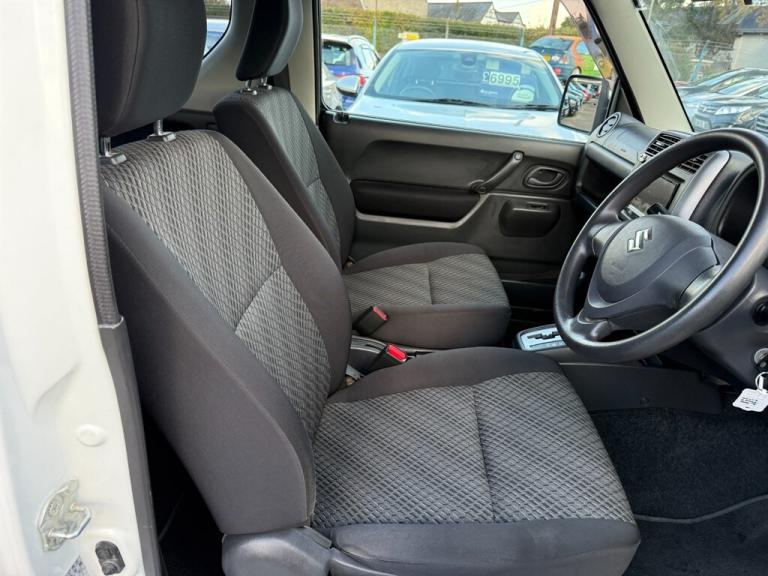 2015 Suzuki Jimny 0.7 Automatic Hatchback Petrol Automatic