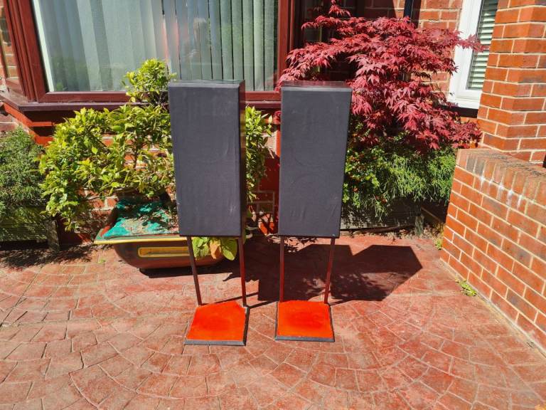 Sterio speakers free local delivery 