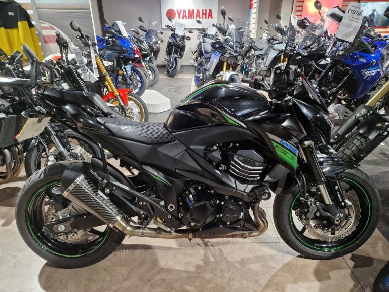 KAWASAKI Z800 IN GREEN