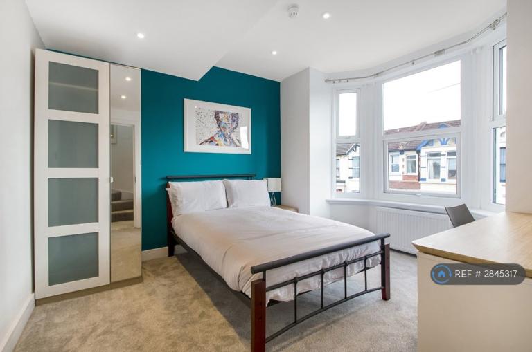 1 bedroom in Powerscourt Road, Portsmouth, PO2 (#2845317)