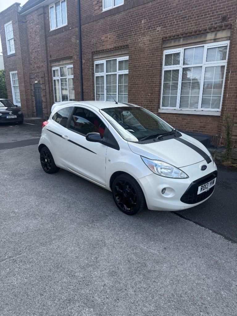 Ford, KA, Hatchback, 2013, Manual, 1242 (cc), 3 doors