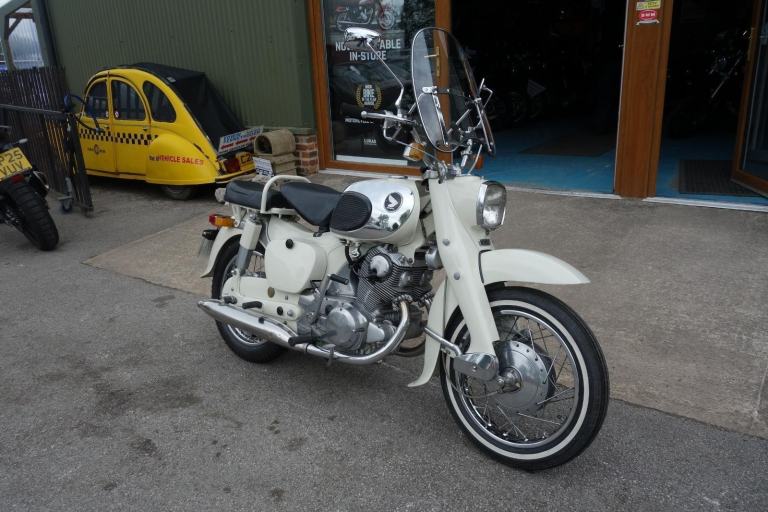 Honda Dream C72 1964/B