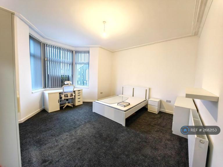 6 bedroom house in Middlesbrough, Middlesbrough, TS1 (6 bed) (#2682153)