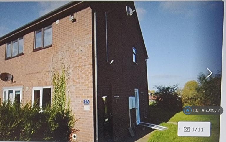 2 bedroom flat in Guillemot Lane, Wellingborough, NN8 (2 bed) (#2888517)