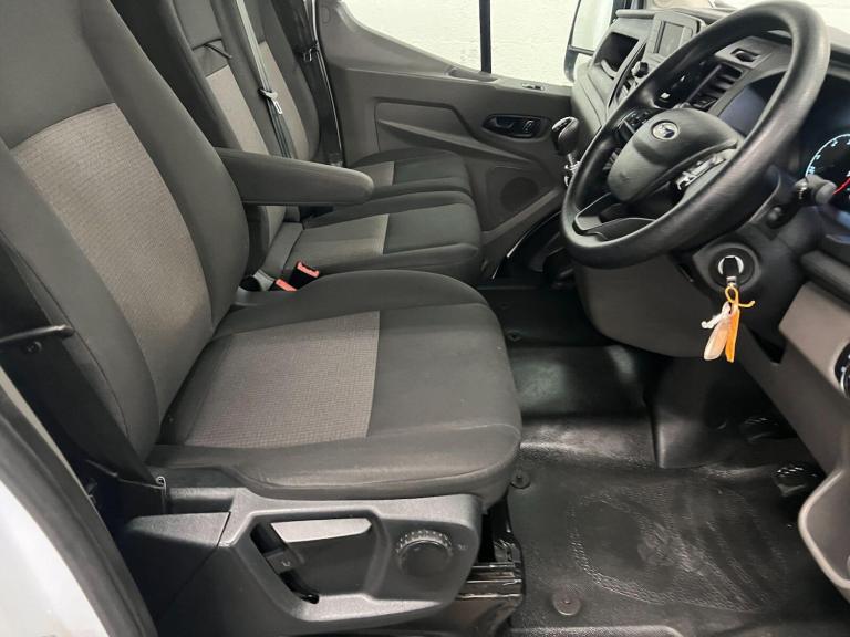 2022 Ford Transit 2.0 EcoBlue 130ps H2 Leader Double Cab Van PANEL VAN DIESEL Manual