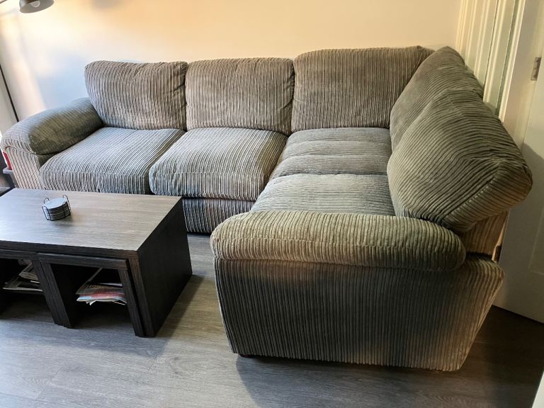 Lovely comfortable grey corner sofa in superb condition 
