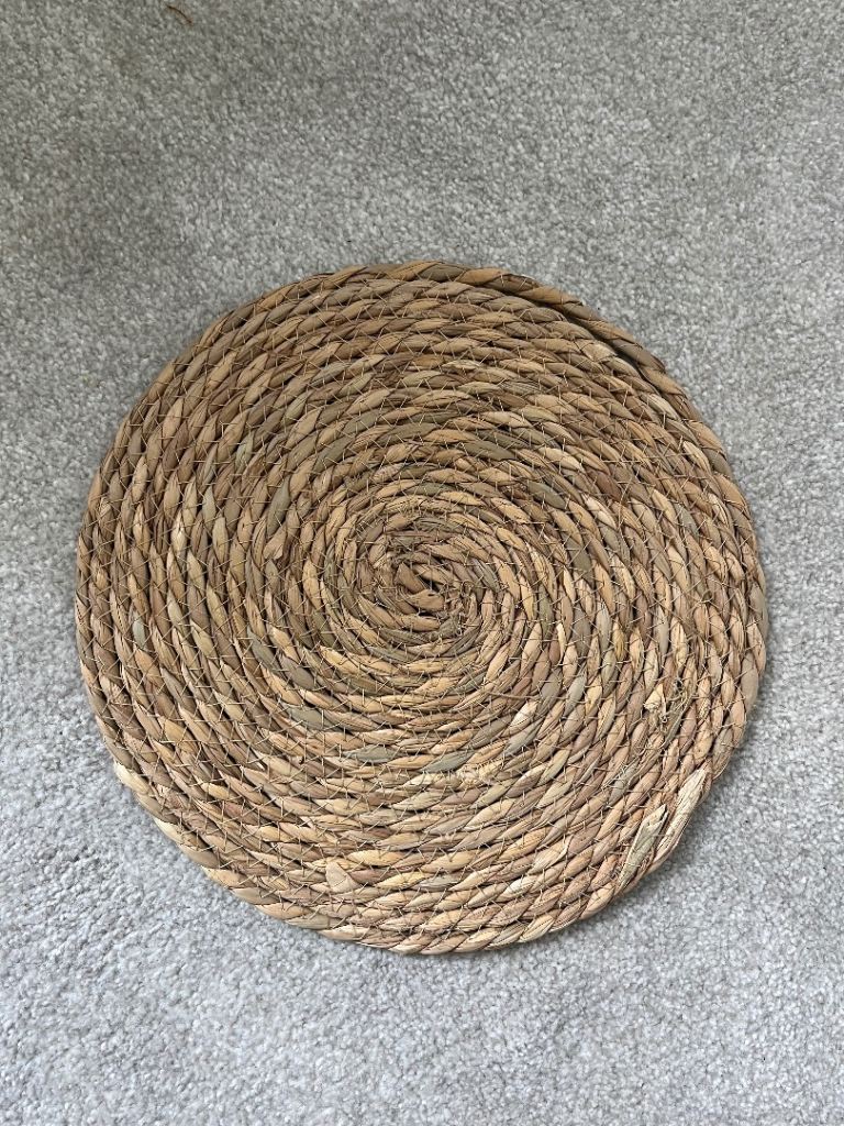 100 Woven Rattan Placemats 