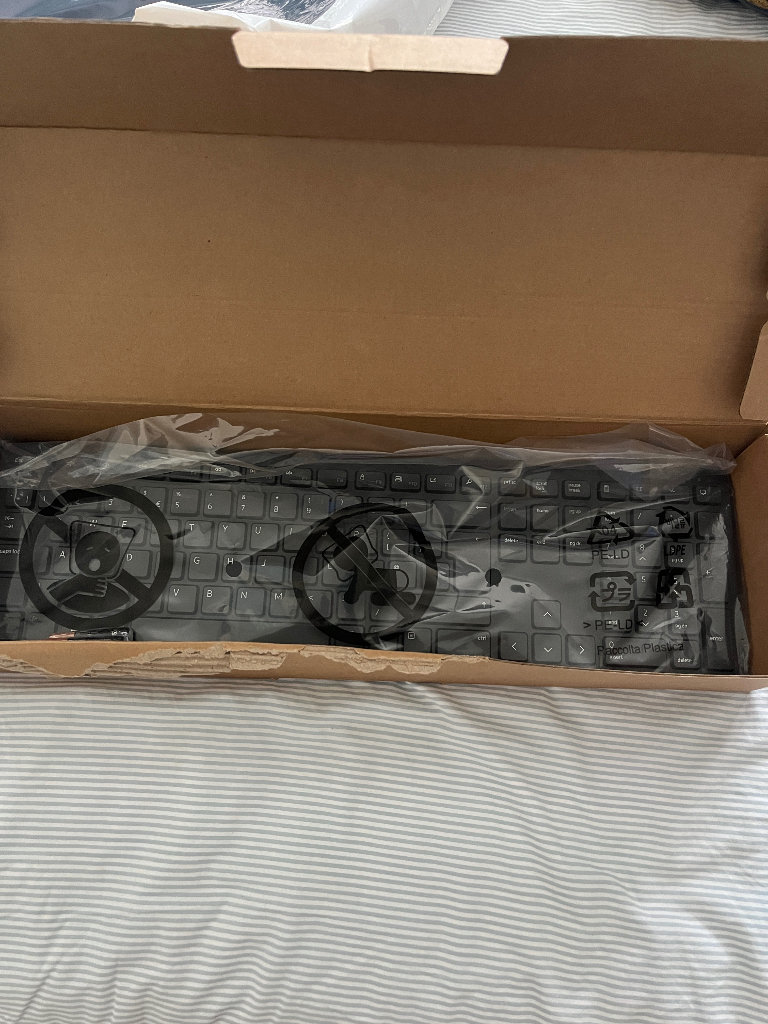 Dell full size blue tooth keyboard New