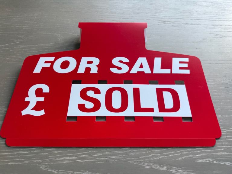 For Sale Sign Board, Pack of 1, Full Red. Car Sun visor Pricing kit with display numbers (Red)