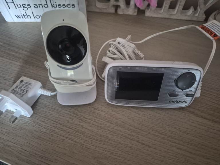 Motorola Baby Monitor with Camera – White, Good Condition