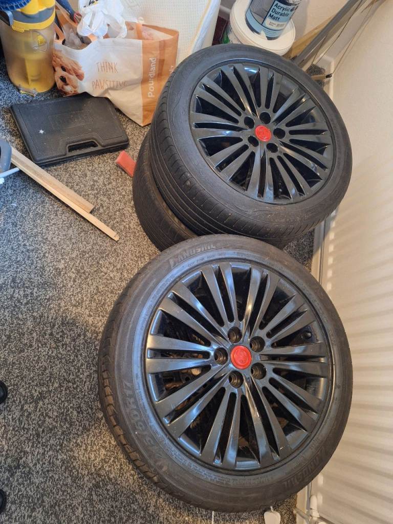 Vauxhall r17 215/50r refurbed wheels and tyres