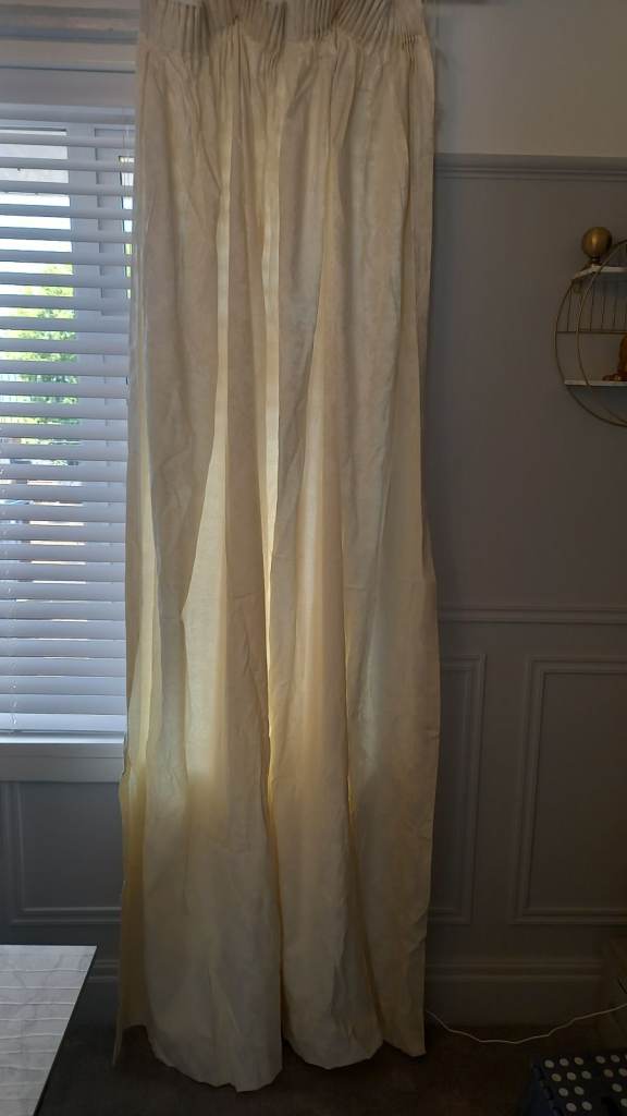 Cream Patterned Curtains – Pencil Pleat, Good Condition