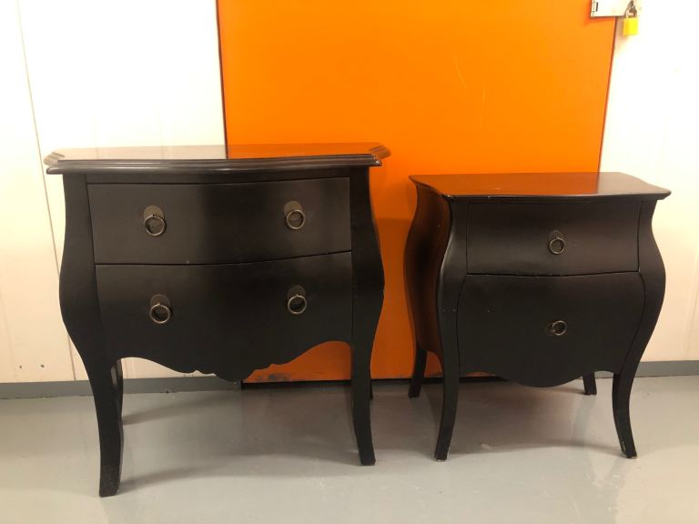 Pair of Black Bedside Tables / Chest of Drawers – Good Condition