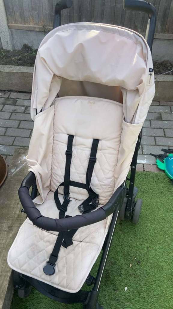 My babiie stroller 