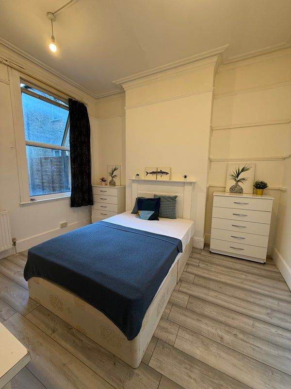 🏠 London Co-Living 🏝️🎉