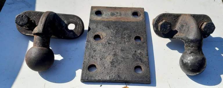 2 heavy duty towing ball hitches and a drop plant