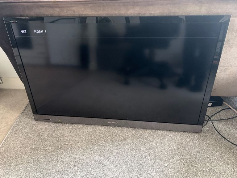 42” Sony smart Bravia TV - Good Condition, Black