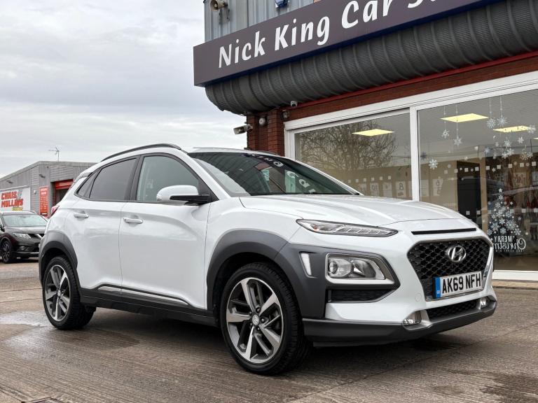 2019 Hyundai KONA 1.0T GDi Blue Drive Premium 5dr ++ 1 OWNER / SAT NAV / CAMERA / ULEZ ++ HATCHBA...