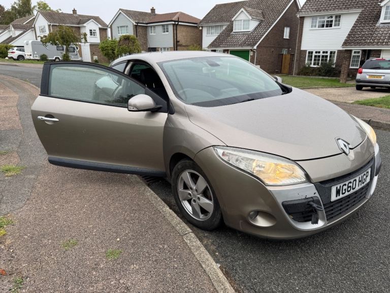 Renault, MEGANE, Coupe, 2010, Manual, 1461 (cc), 3 doors