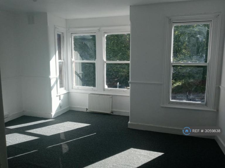 1 bedroom in London, London, SE22 (#3059838)