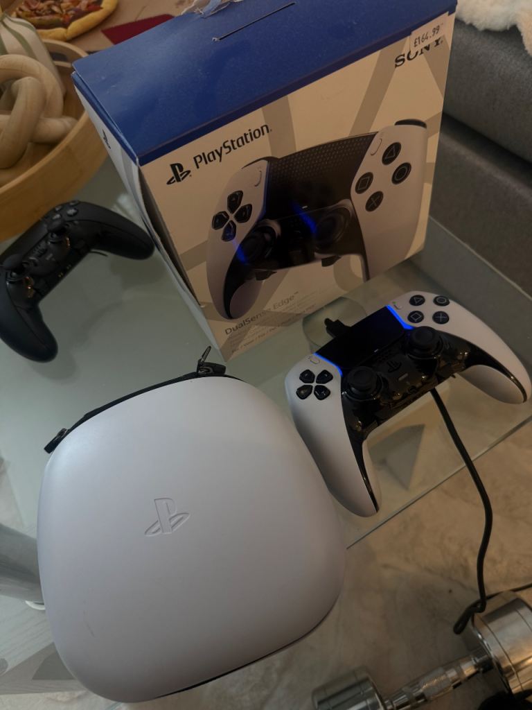 PS5 DualSense Edge controller 