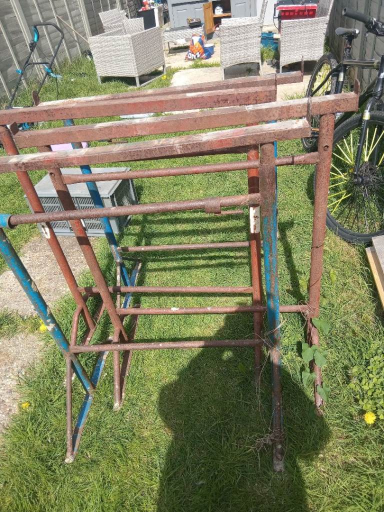 Building trestles x4