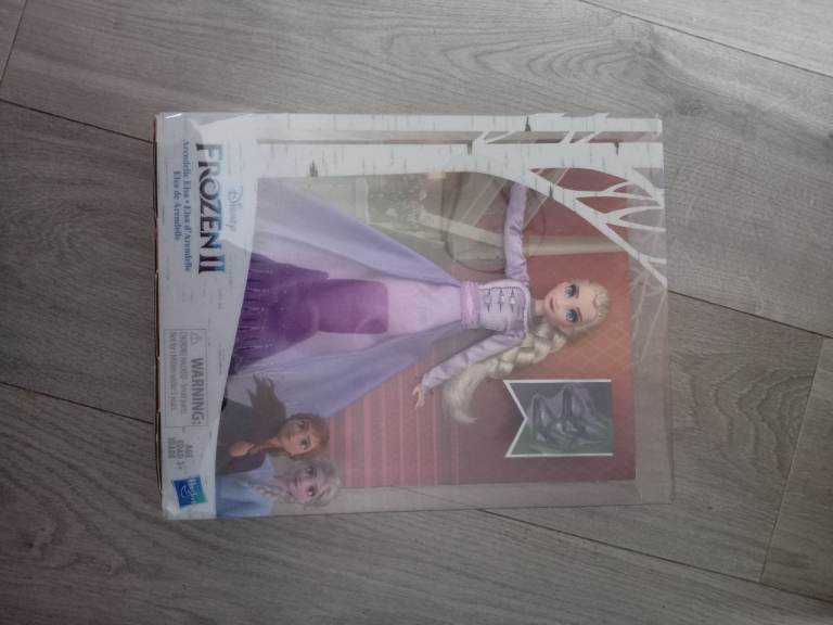 Disney frozen 2 doll set