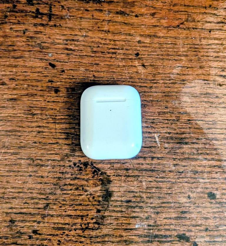 Second gen- not connecting- brilliant cosmetically- grab FAST! 
