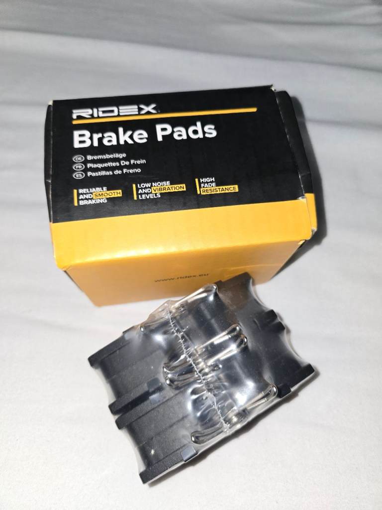 Back brake pads