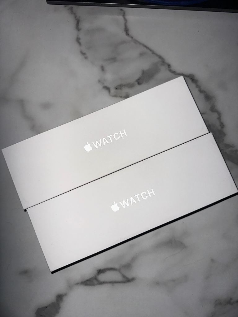 Apple Watch Series 11 (46mm, GPS + Cellular, Space Grey)