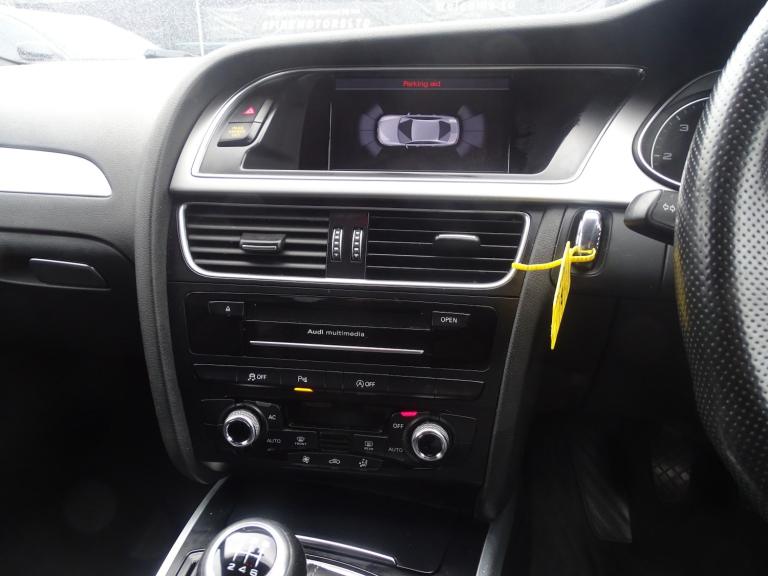 AUDI A4 2.0 TDI S line White Manual Diesel 2014