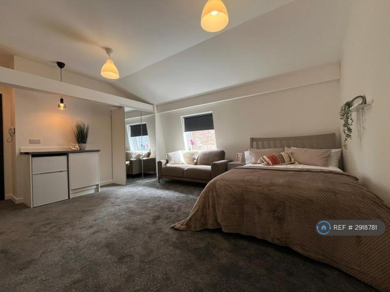 1 bedroom in Back Mount St, Chorley, PR7 (#2918781)