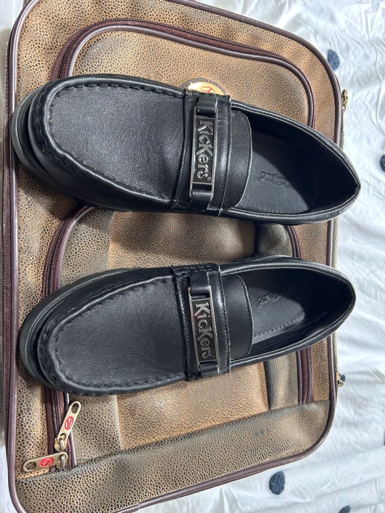 Kickers leather shoes