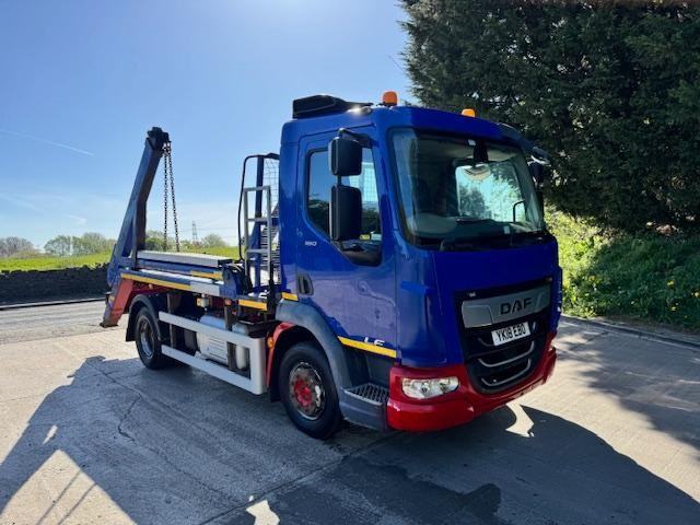 2018 18 DAF LF 180 EURO 6 12 Ton Hyva extending arm skip loader