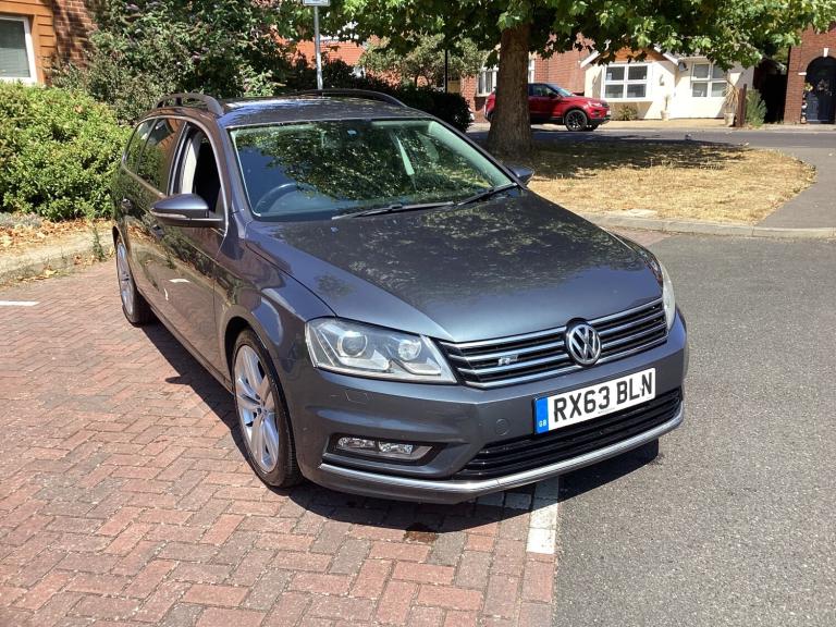 2013 Volkswagen Passat 2.0 TDI Bluemotion Tech R-Line 5dr ESTATE Diesel Manual