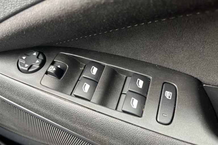 2022 Vauxhall Crossland 1.2 Turbo [130] Ultimate 5dr Auto HATCHBACK PETROL Automatic
