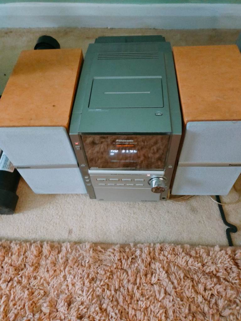 Panasonic stereo system 