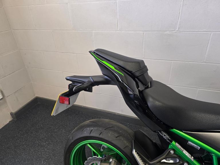 Kawasaki Z900 ZR 