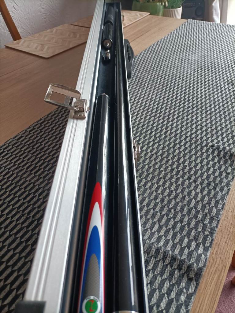 Snooker/pool cue 3/4 pro ULTIMATE cue package