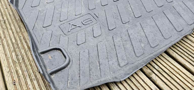 Audi A6 c6 avant boot liner
