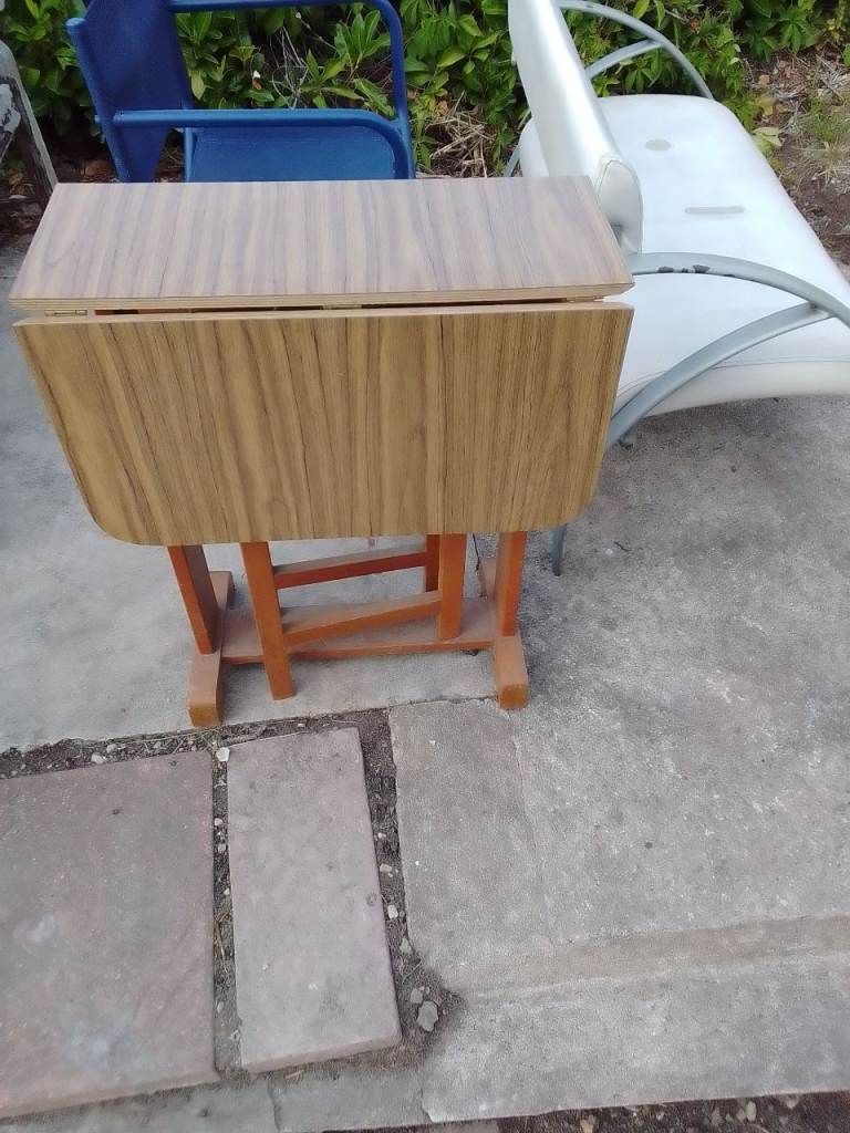 Wooden Drop Leaf Dining Table – Good Condition